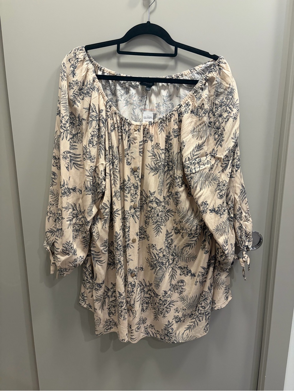 Women's Cream Floral Peasant Blouse